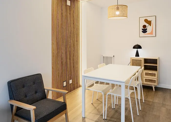 Apartamento Con Dos Grandes Terrazas En Girona